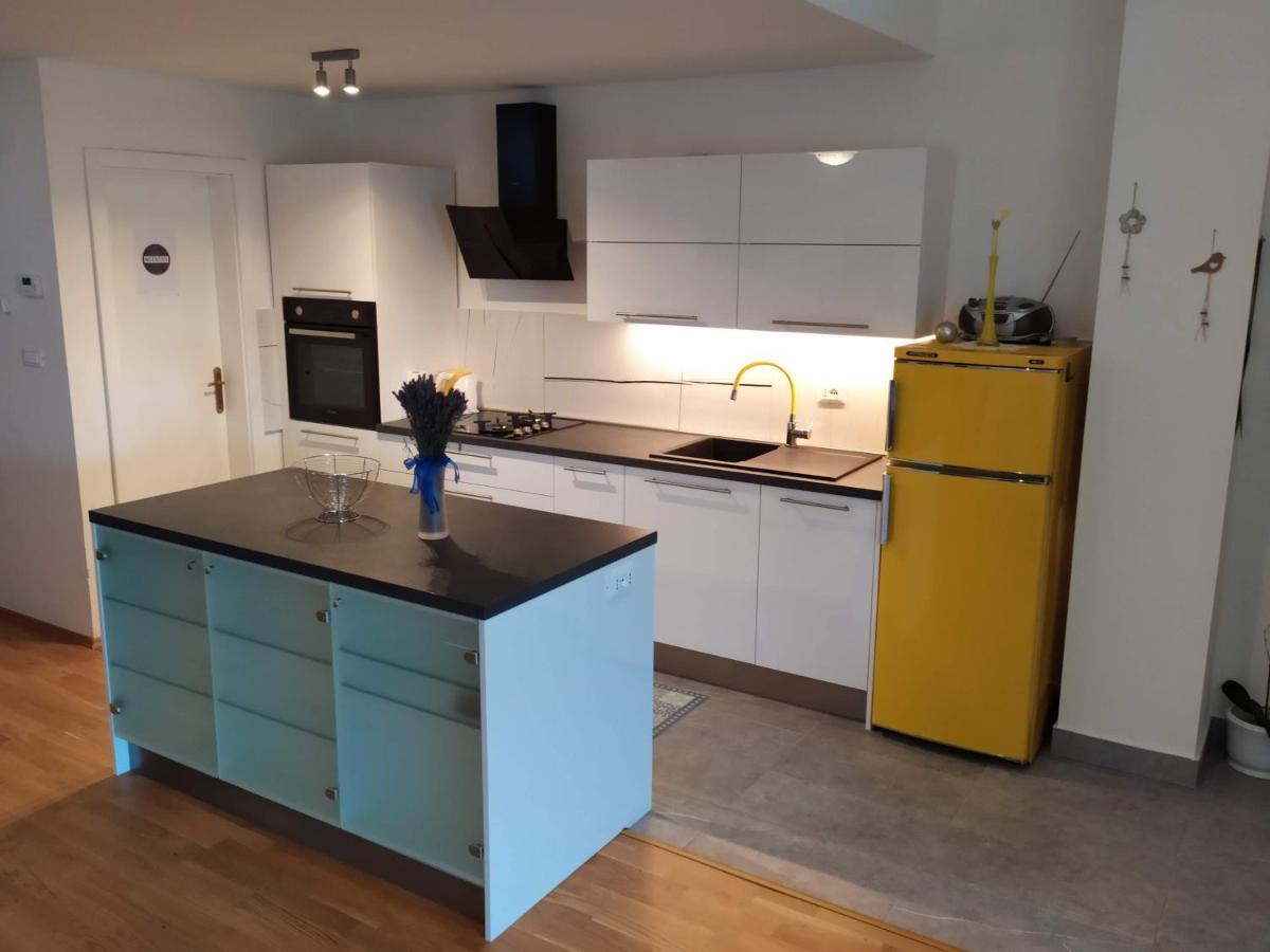 Apartment Jasmina Рийека Екстериор снимка
