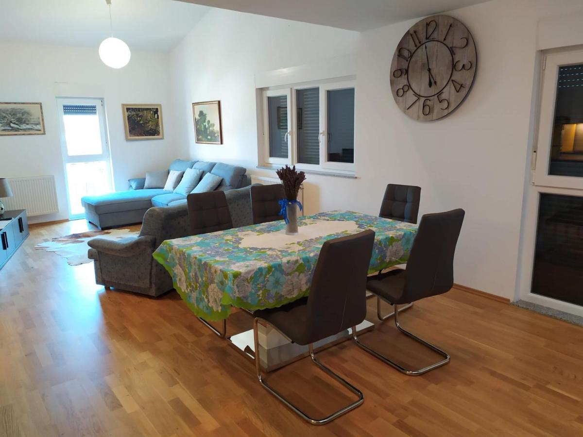 Apartment Jasmina Рийека Екстериор снимка